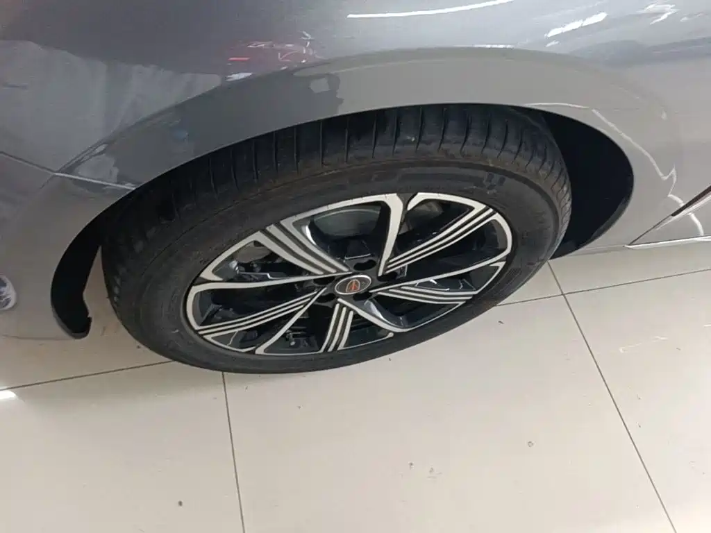 Hongqi H5 PHEV 2025 2025 170 Super Hybrid Edition