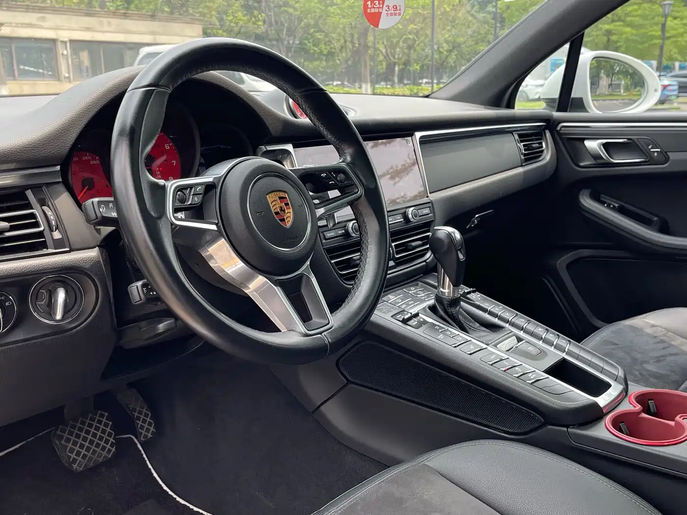Porsche Macan 2018 Macan 2.0T фото 22