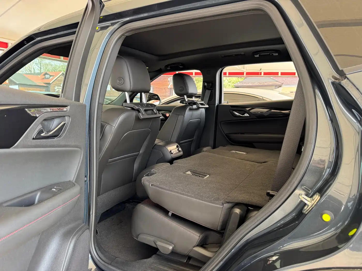 Chevrolet Trailblazer 2022 Mild Hybrid 650T RS Twin-Clutch AWD 7-Seater Flagship Edition фото 4