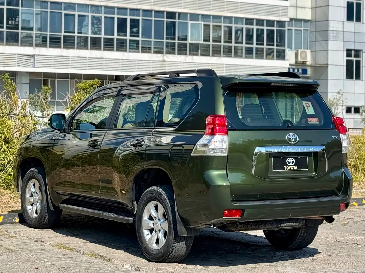 Toyota Prado (Import) 2010 2.7L Auto Luxury фото 21