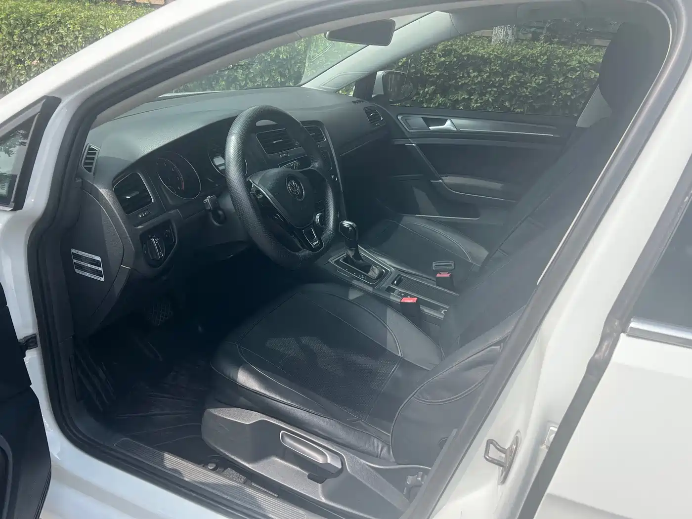 Фото 7 - Volkswagen Golf