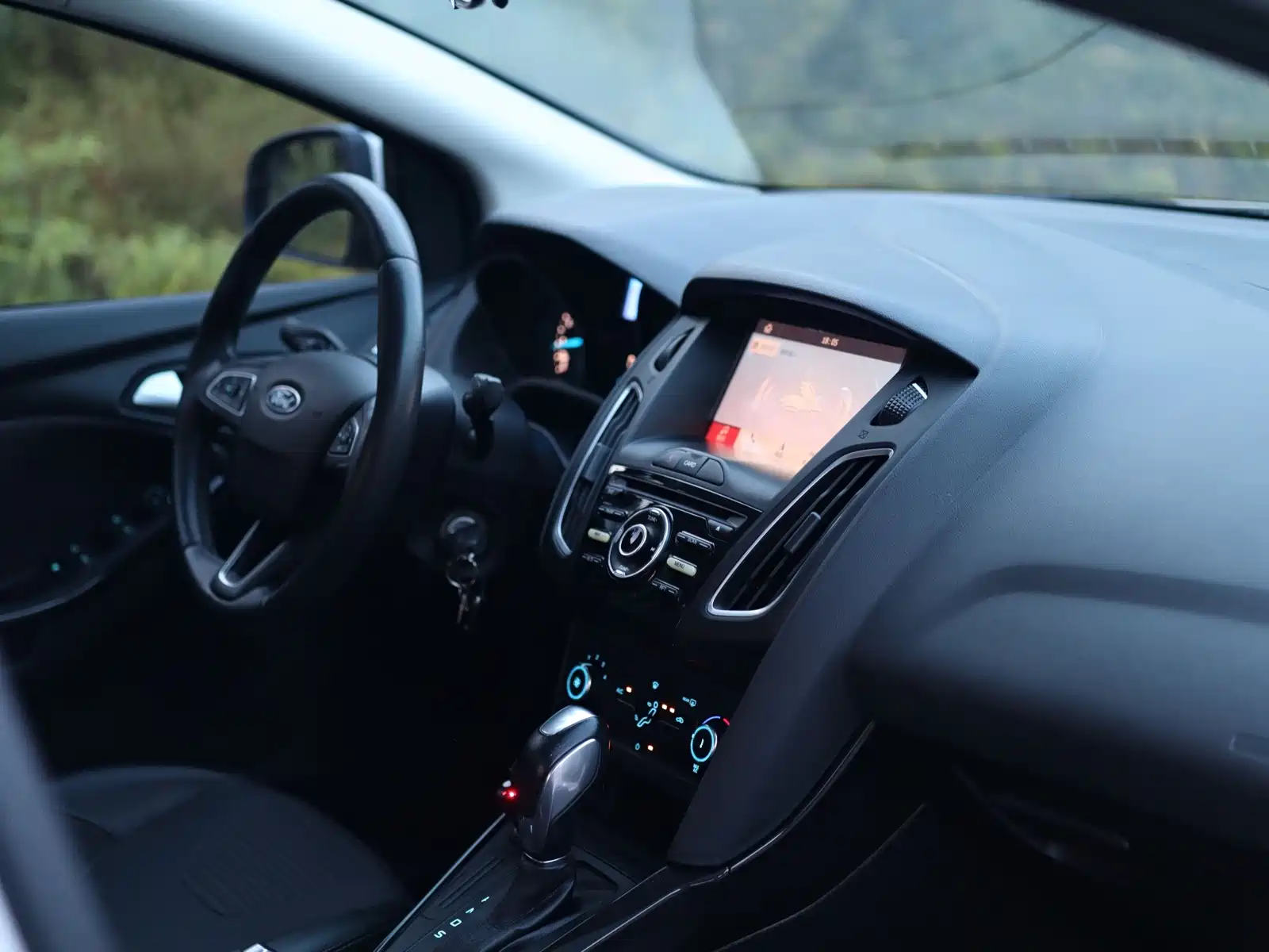 Фото 23 - Ford Focus