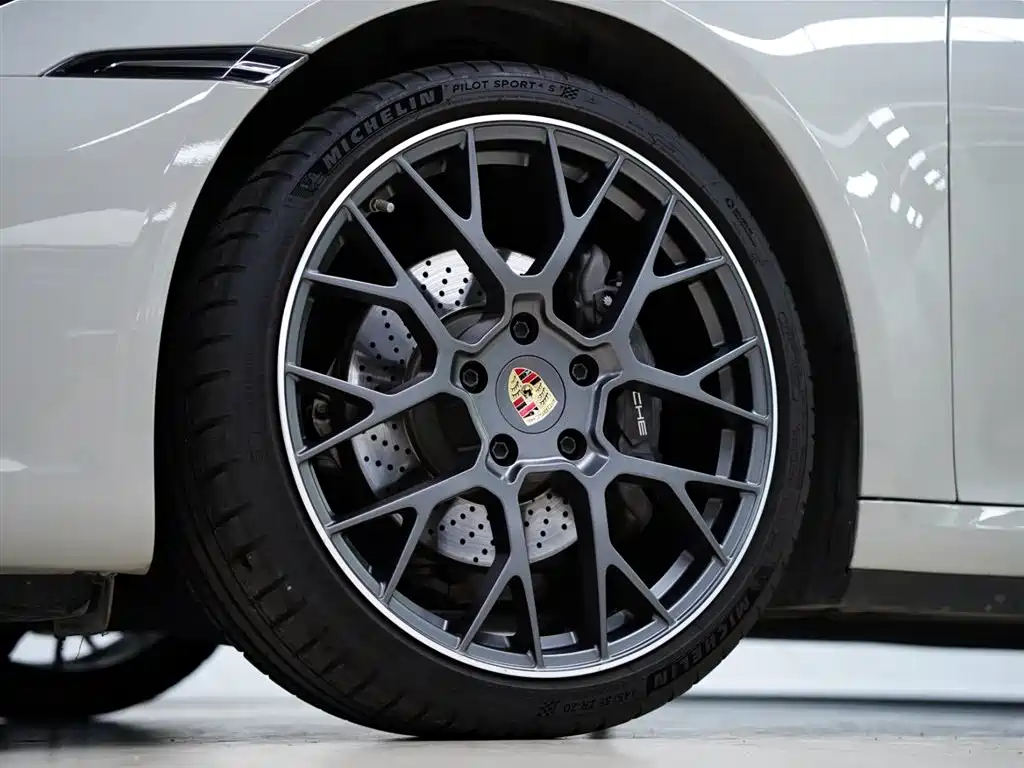 Porsche 911 2023 Carrera 3.0T фото 24