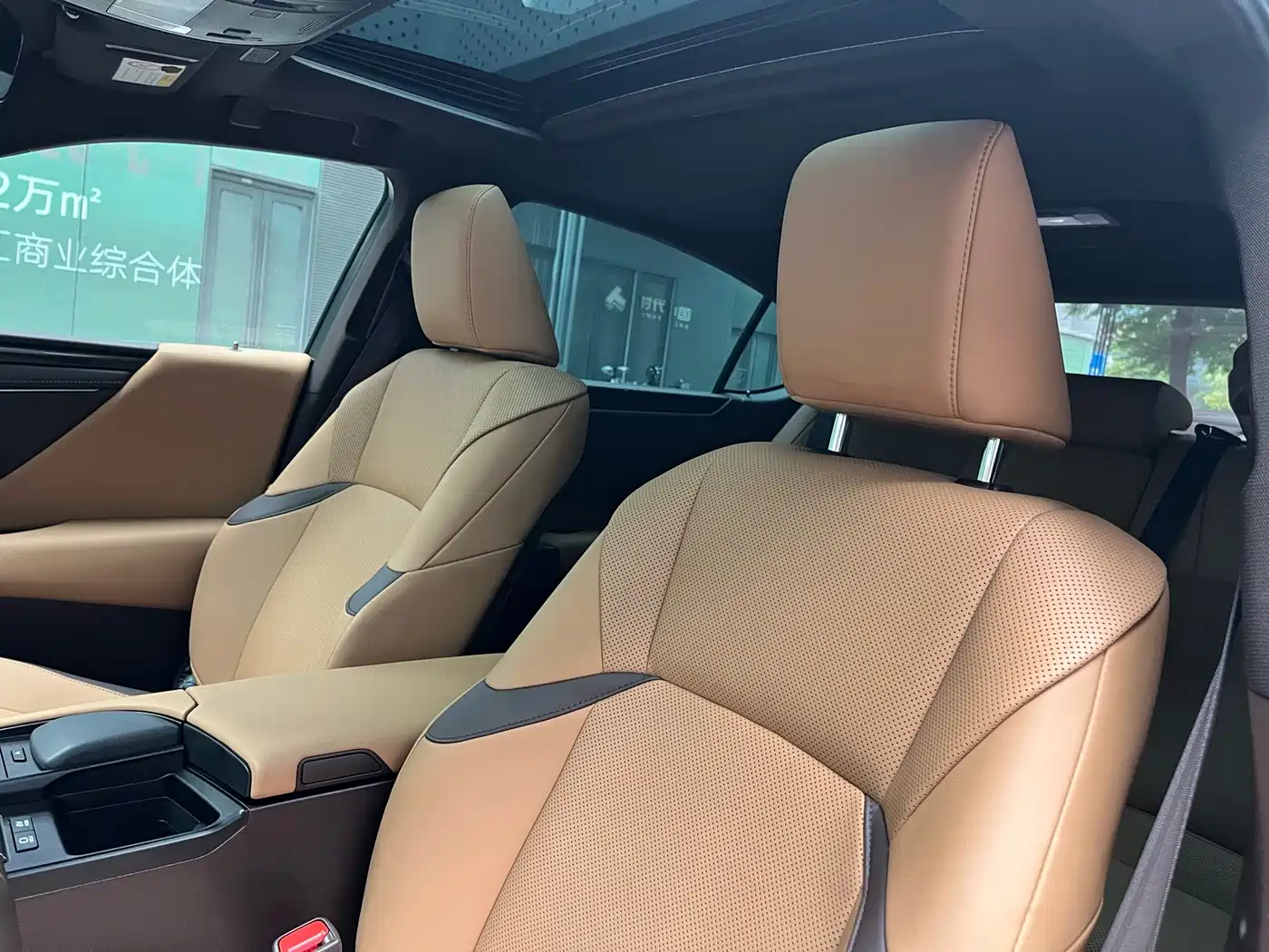 Lexus ES 2018 300h Excellence Edition China V фото 15