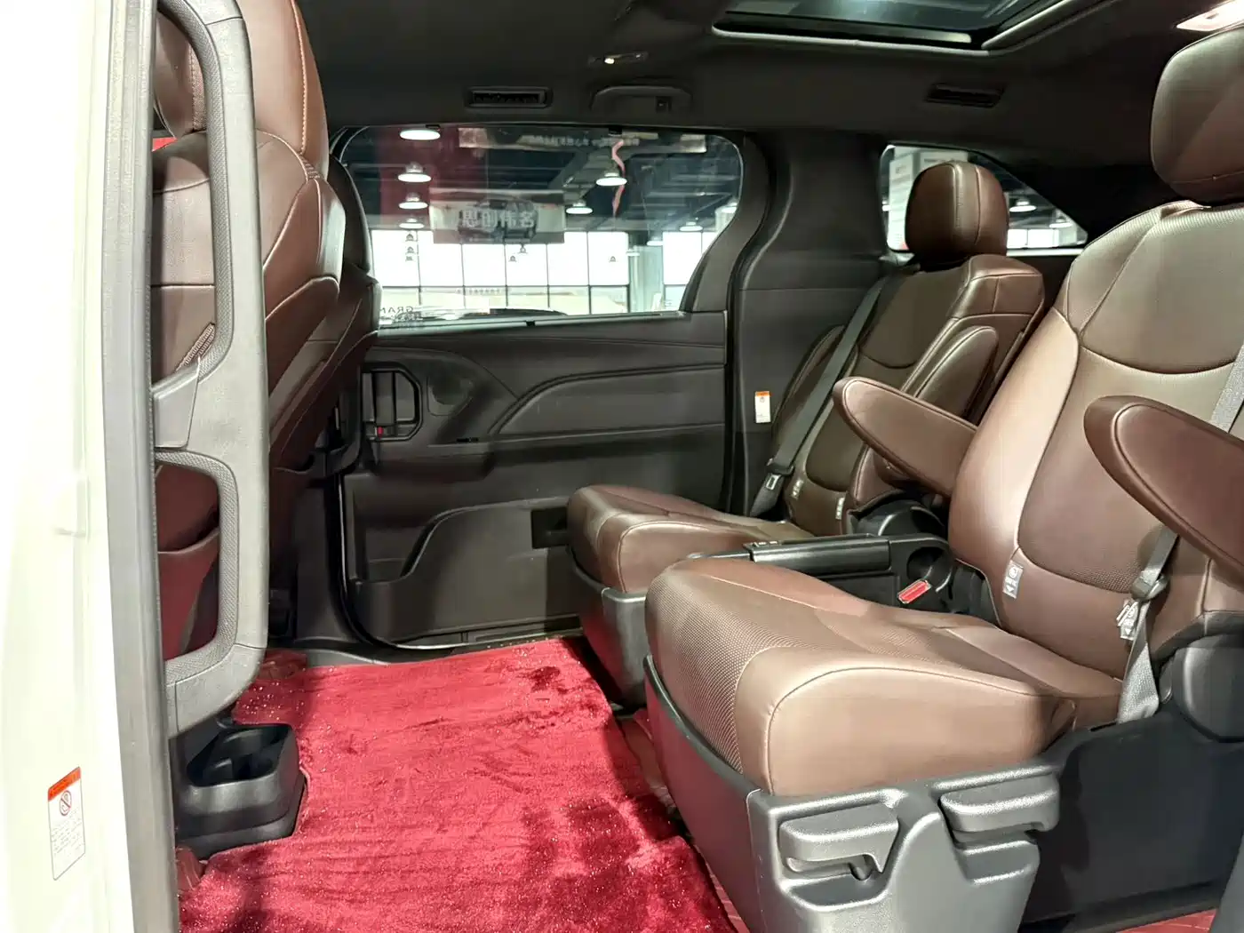 Toyota Granvia 2024 2024 2.5L Hybrid Premium PLUS 4WD Edition