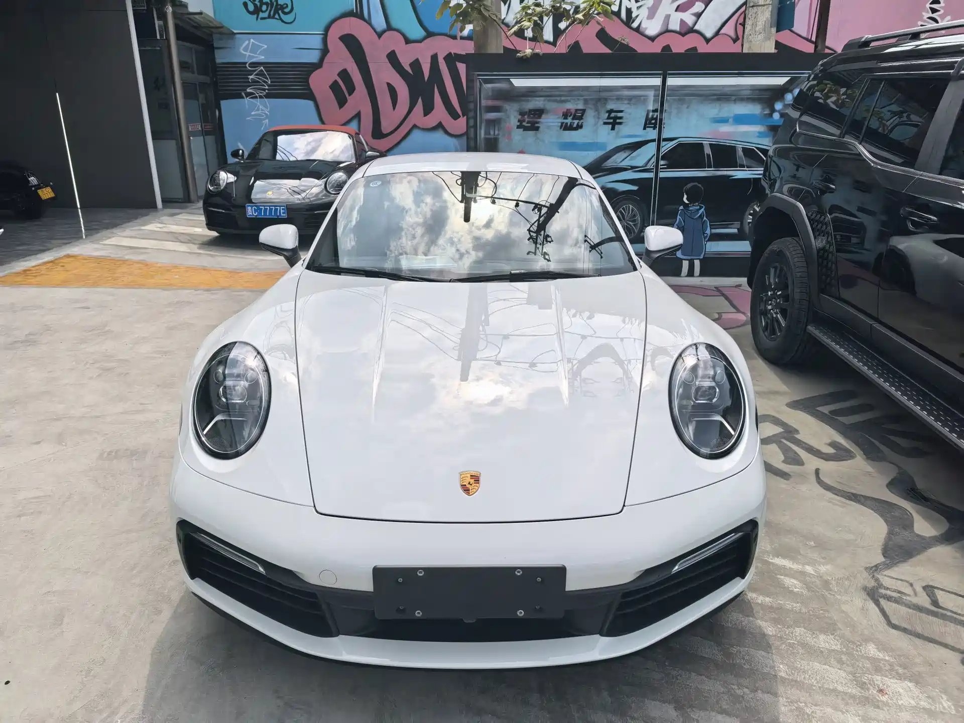 Photo 3 - Porsche 911