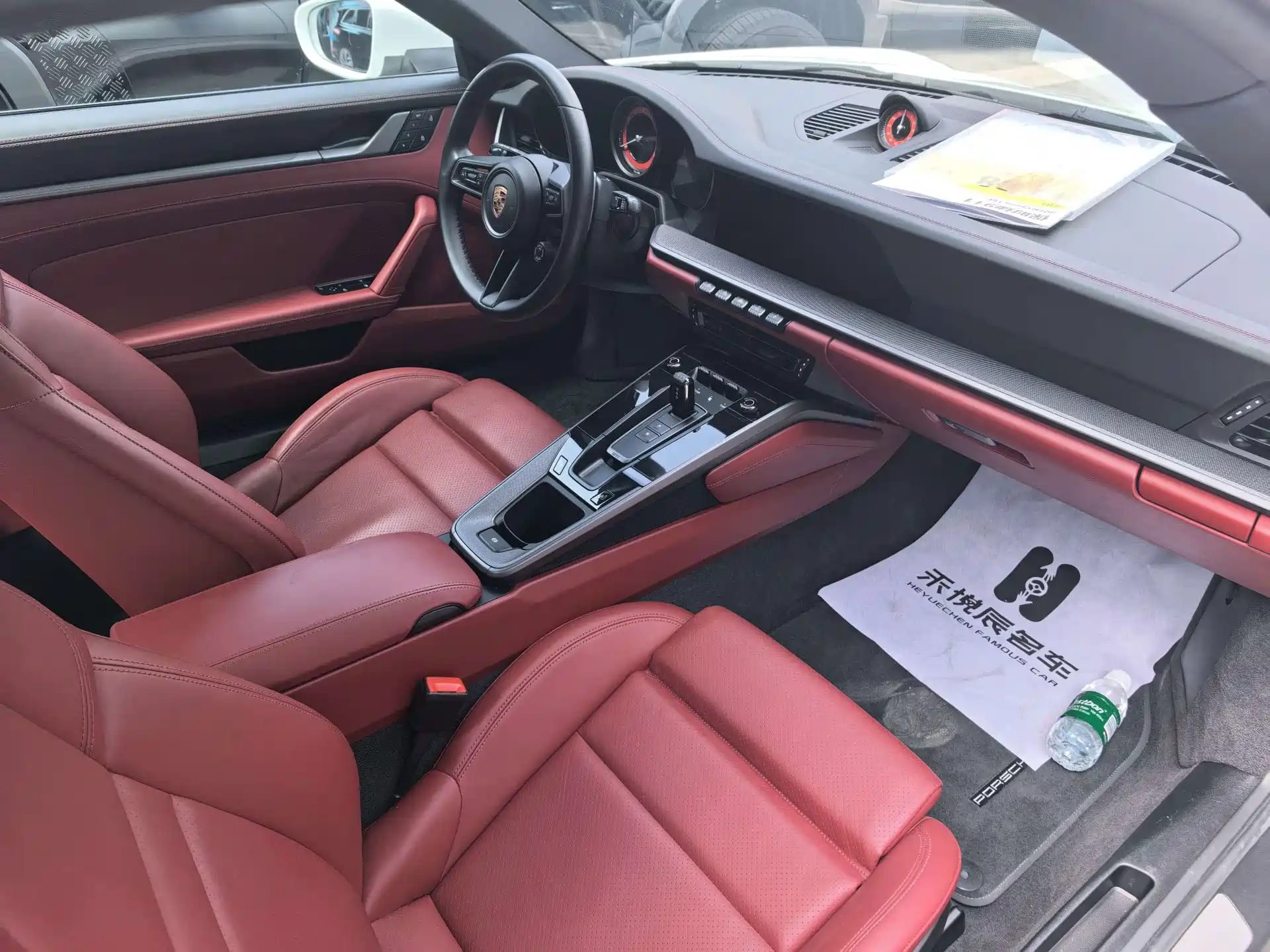 Photo 6 - Porsche 911