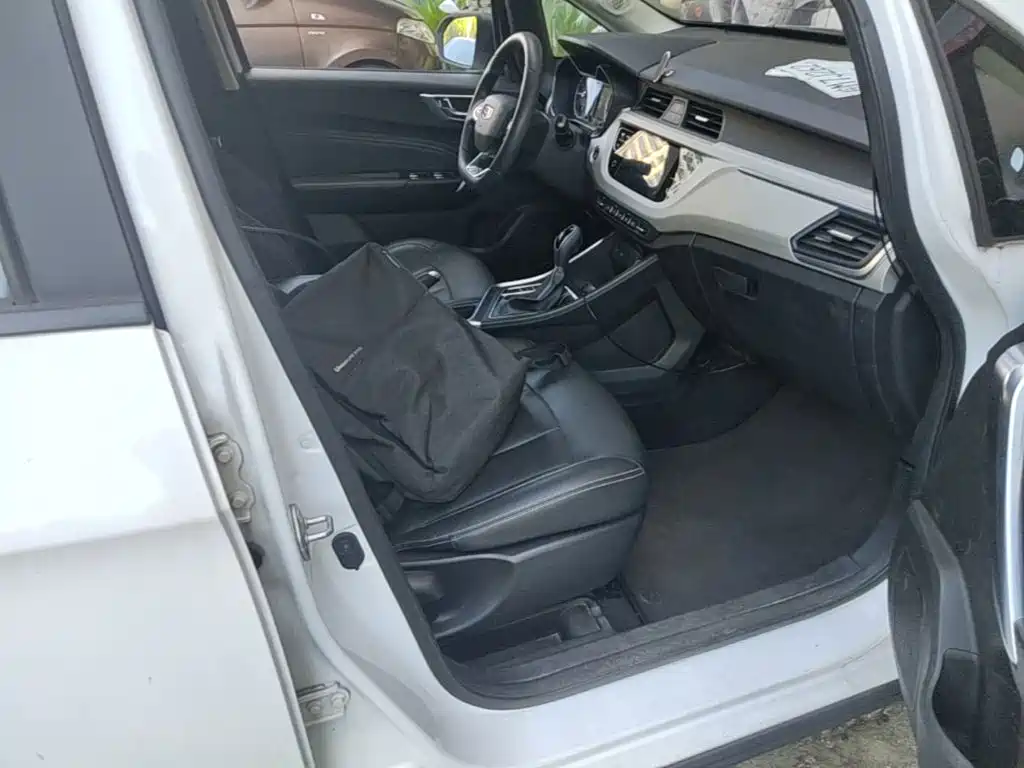 Geely Vision X3 2021 2020 1.5L CVT Elite