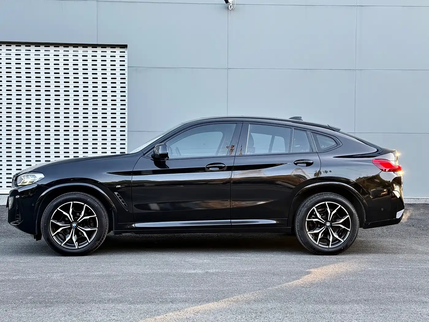 BMW X4 2022 xDrive 25i M Sport Package фото 4