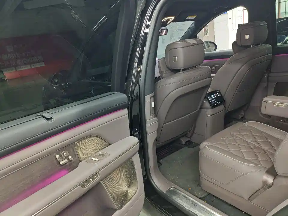 NIO ES8 2026 2025 Model 6-Seat Executive Luxury Edition