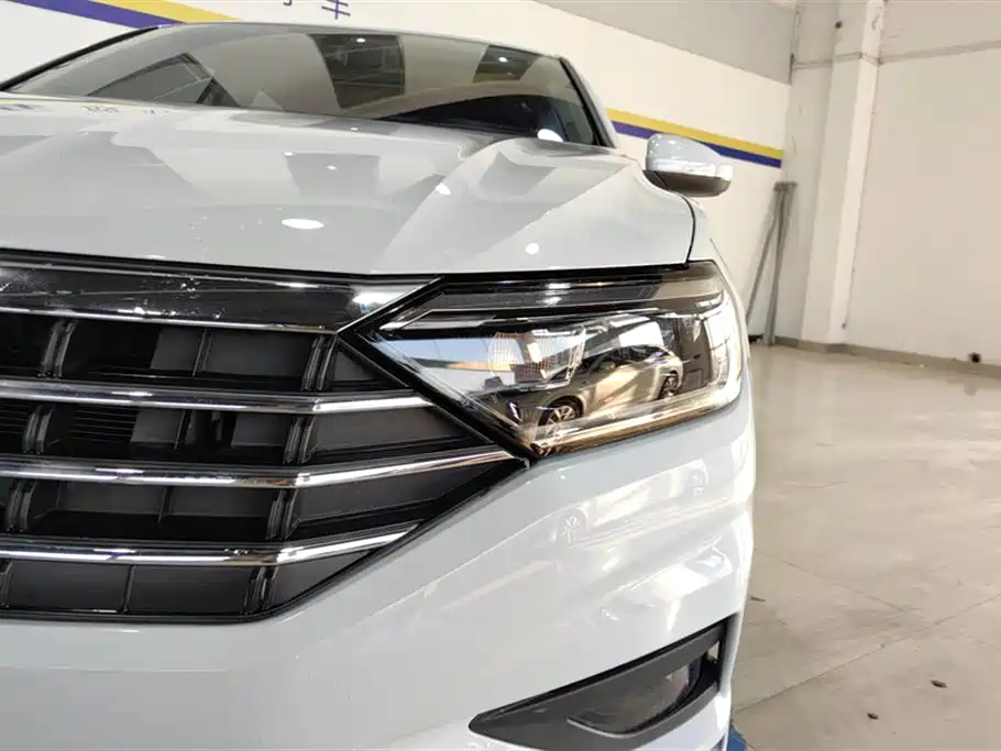Volkswagen Sagitar 2021 200TSI DSG Comfort Smart Edition фото 5
