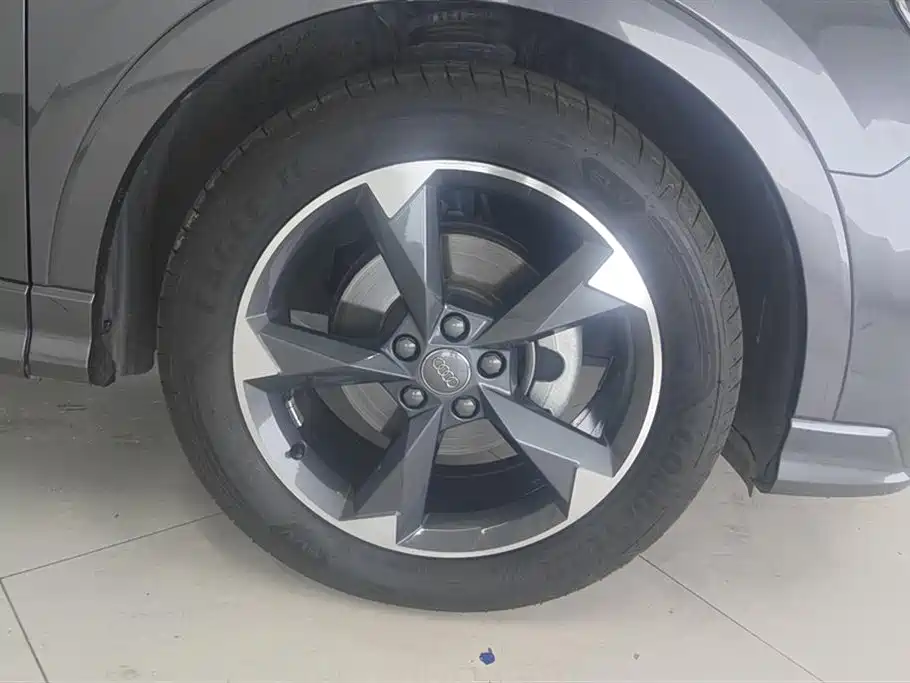 Audi Q3 2019 35 TFSI Fashion Sport фото 6