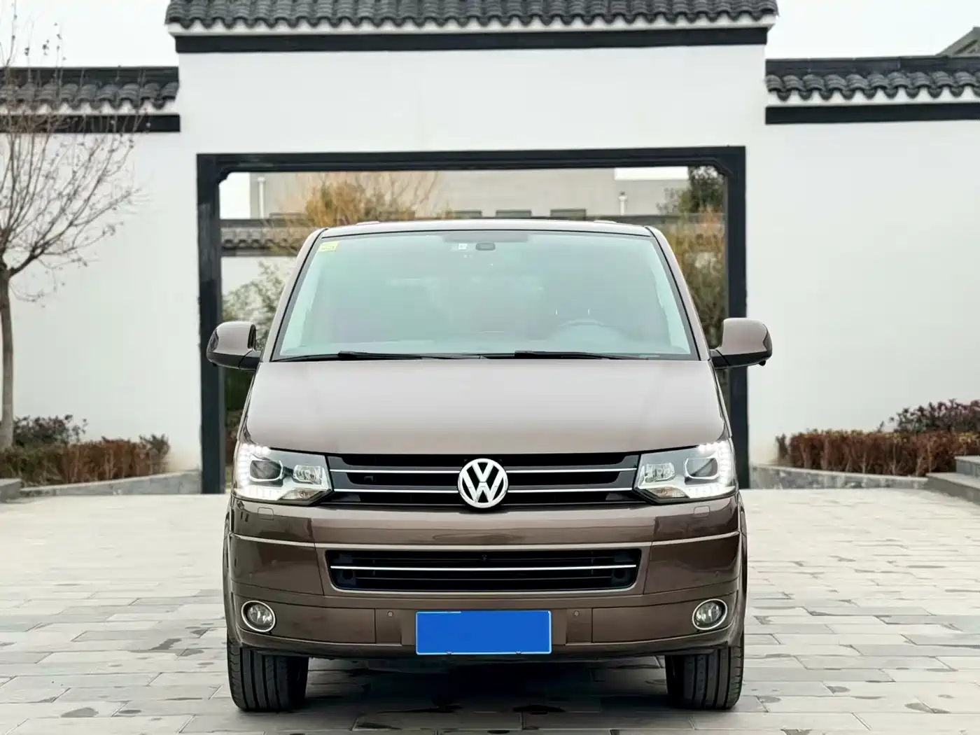 Volkswagen Multivan 2012 2.0TSI 2WD Luxury Edition фото 2