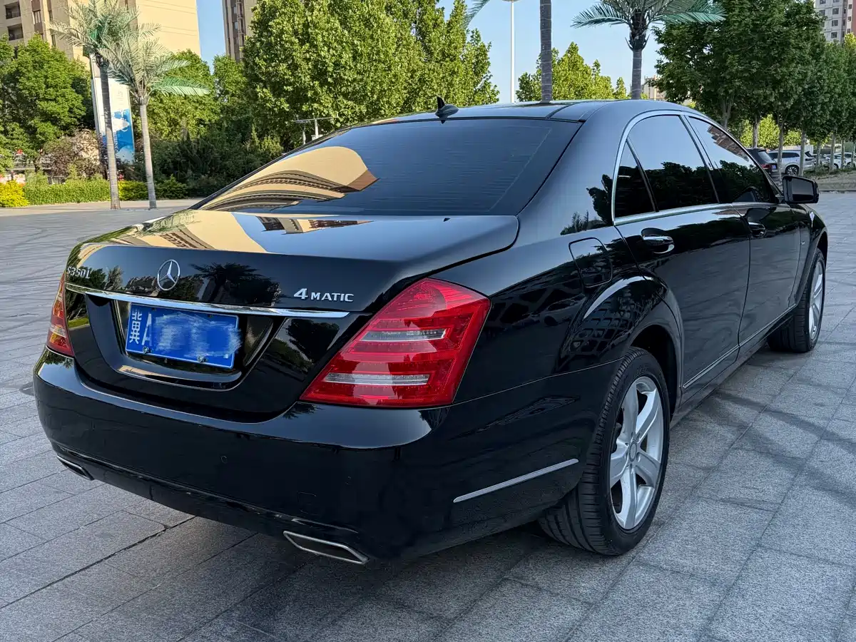 Mercedes-Benz S-Class 2012 S 300 L Luxury Grand Edition фото 6