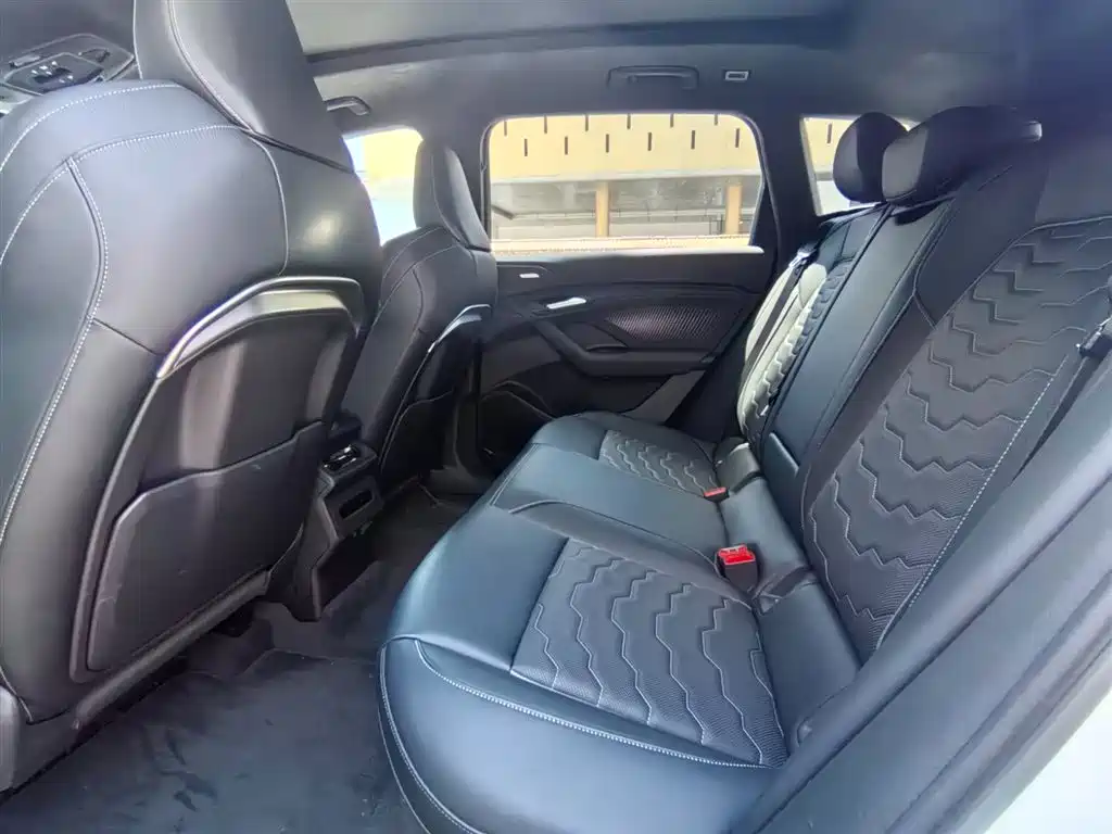Audi Q6L e-tron 2025 Model Pioneer Edition фото 7