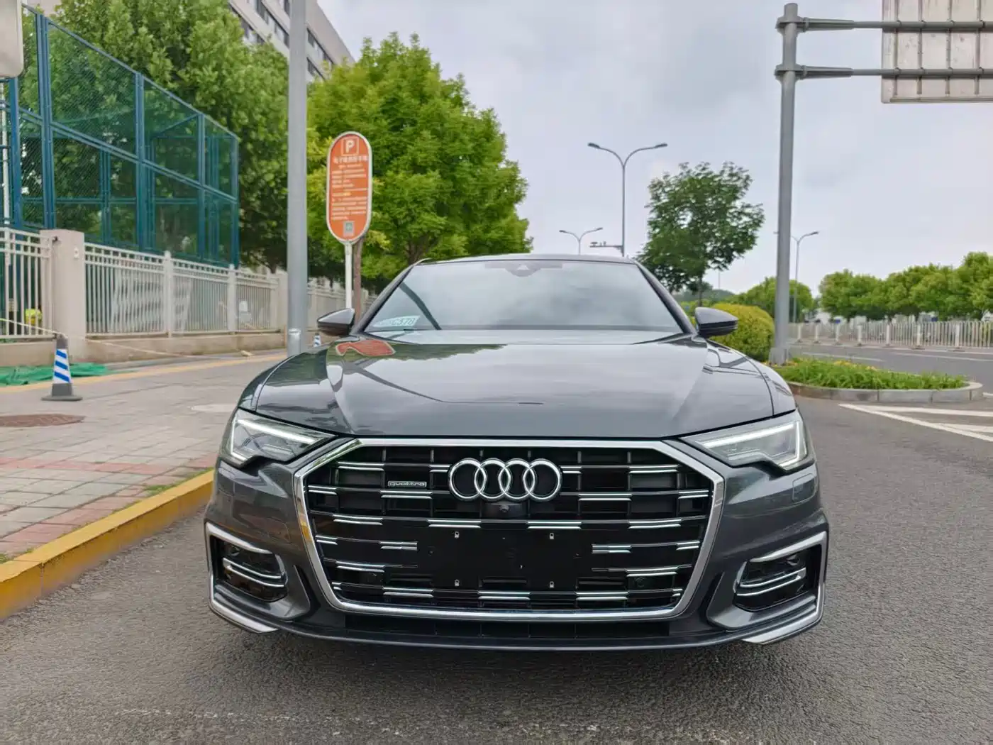 Audi A6L 2025 45 TFSI Premium Sport фото 3