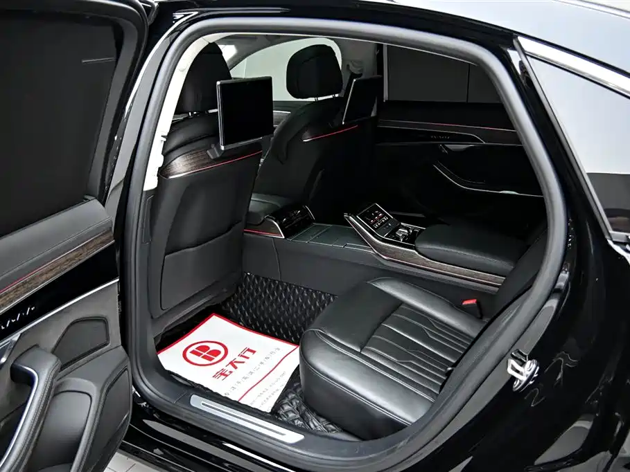 Audi A8 2019 A8L 55 TFSI quattro Premium фото 13