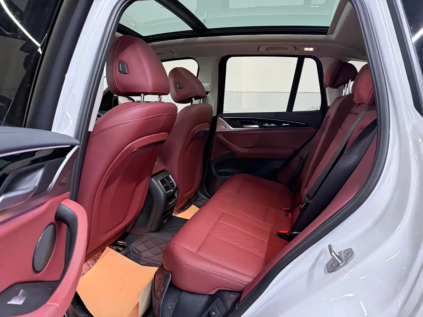 BMW iX3 2024 Leading Edition фото 10