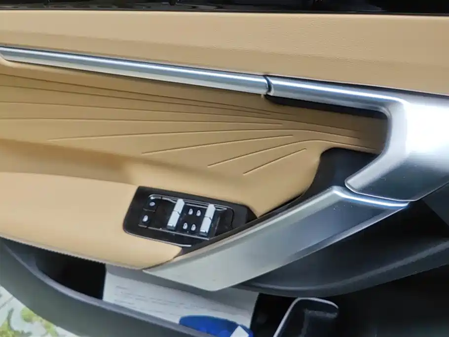 GEELY AUTOMOBILE BOYUE L