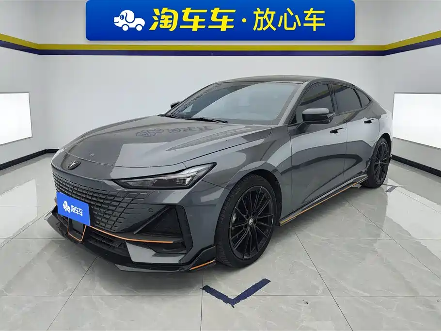 Changan UNI-V 2022 1.5T Sport Edition