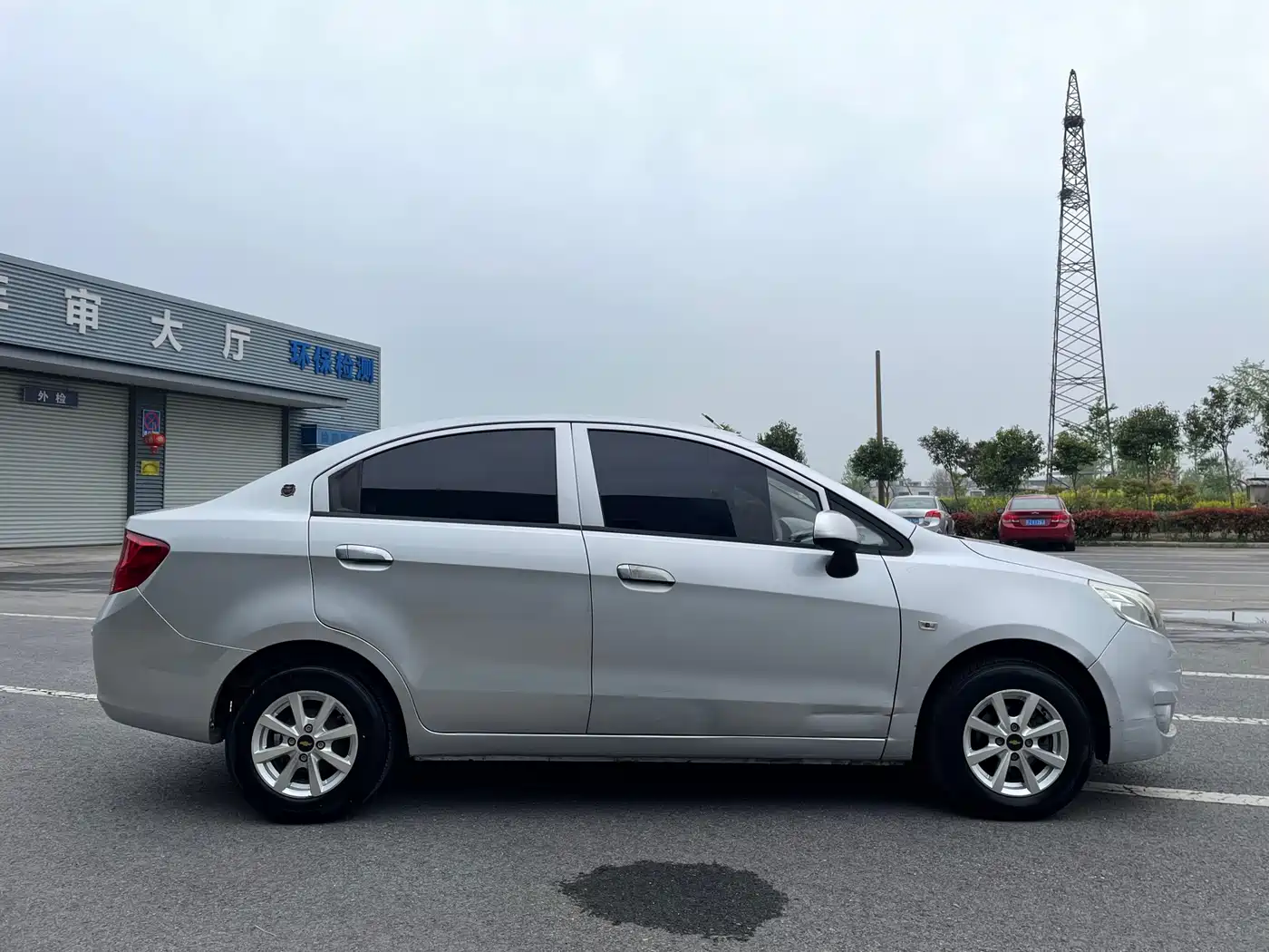 Chevrolet Sail 2014 2013 Sedan 1.2L Manual Fashion Happiness Edition