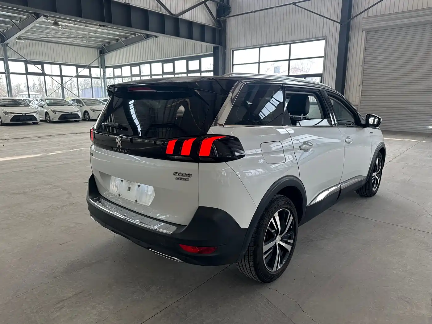 Peugeot 5008 2017 350THP 7-Seater Unlimited Edition фото 5