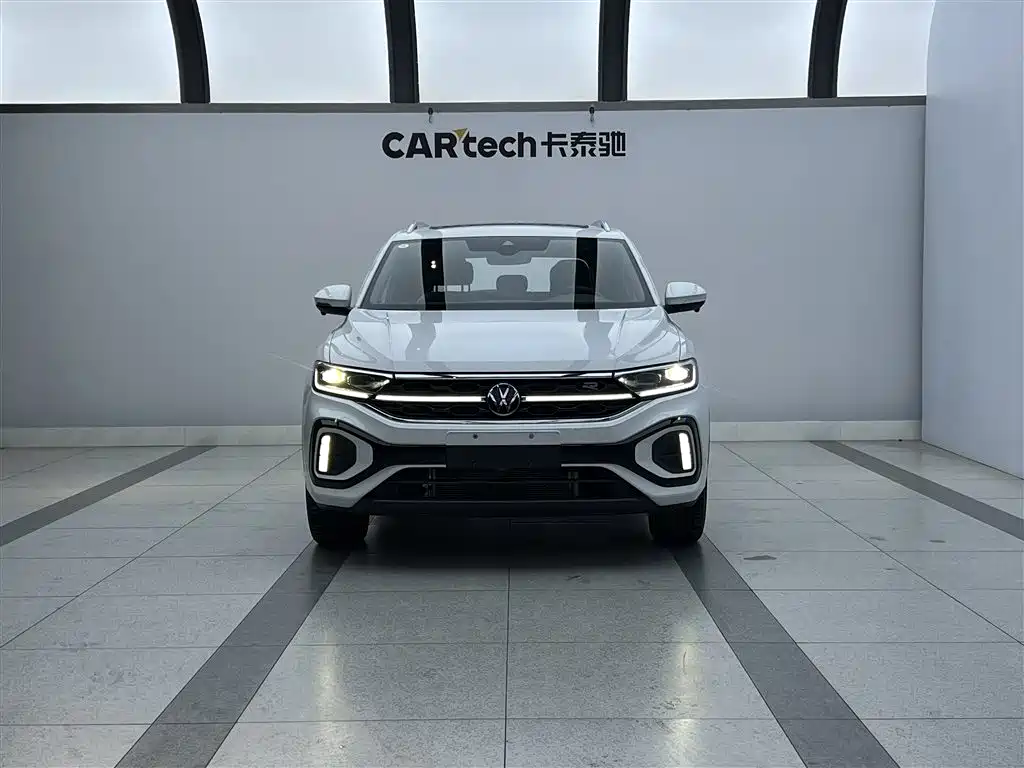 VOLKSWAGEN T-ROC EXPLORING SONGS