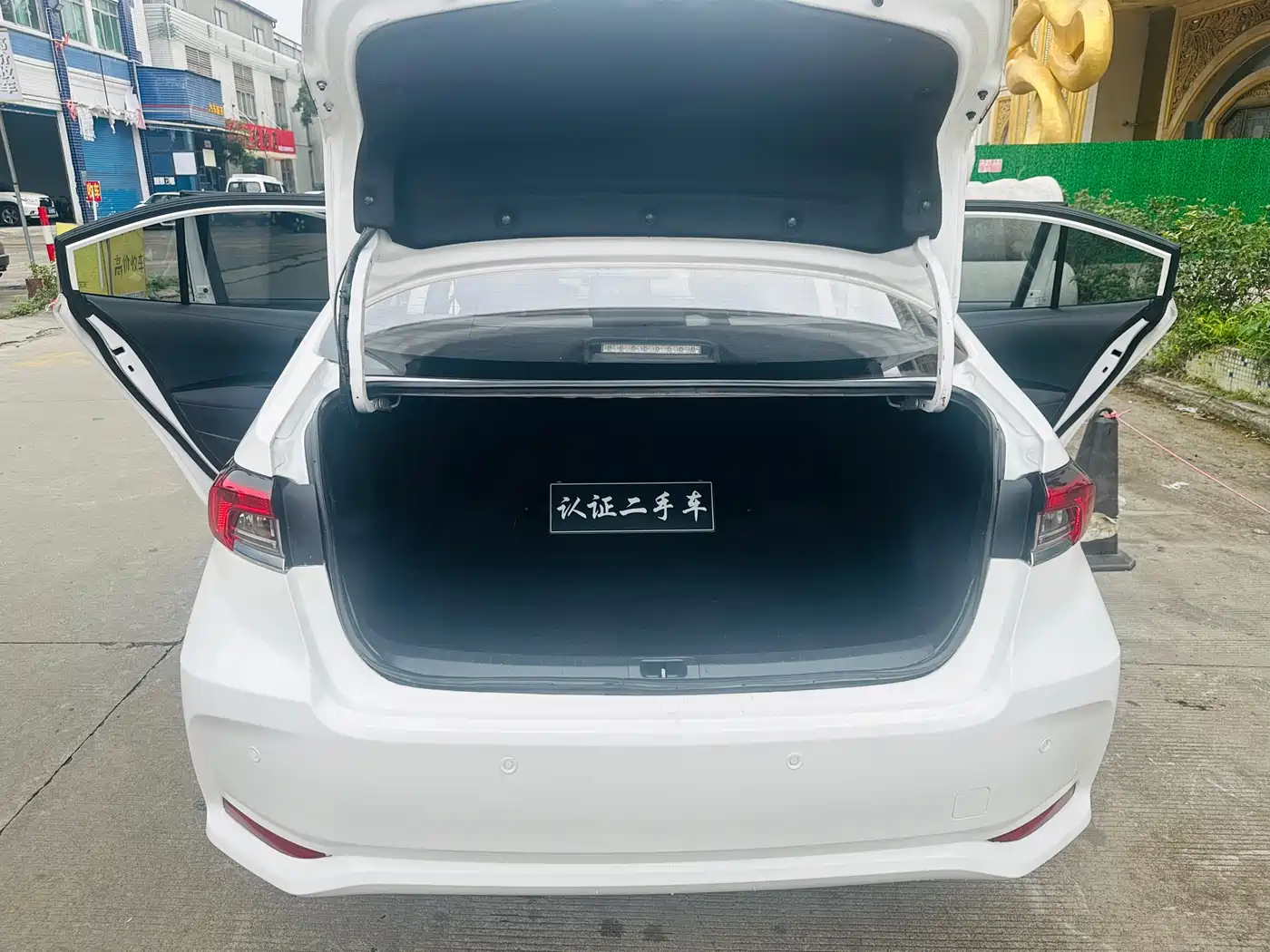 Toyota Corolla 2023 1.2T Pioneer Edition фото 12