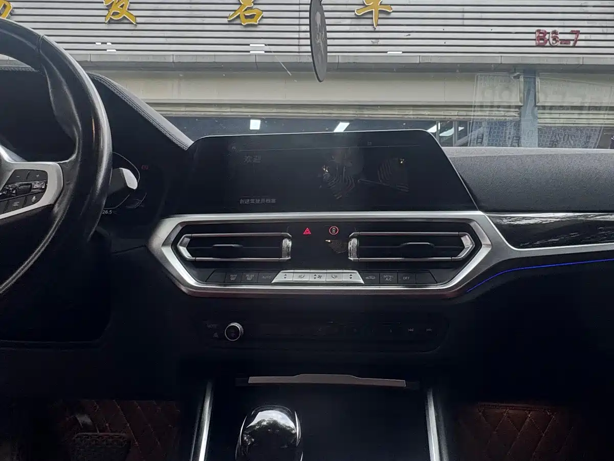 BMW 3 Series 2022 325Li M Sport Package фото 10