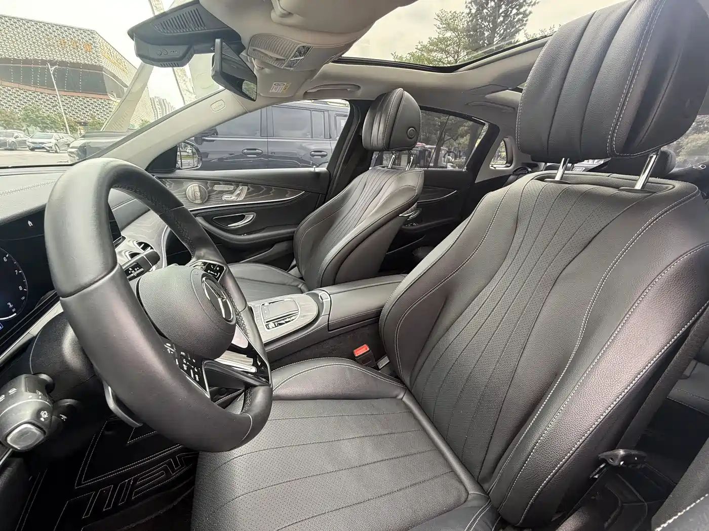 MERCEDES-BENZ E-CLASS
