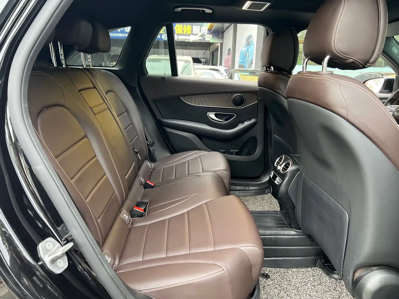 Mercedes-Benz GLC 2022 Model GLC 260 L 4MATIC Luxury Edition фото 14