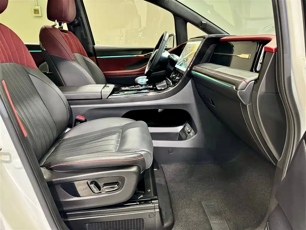 GAC Trumpchi Trumpchi M8 2024 Model Grandmaster Series 400T Pioneer Edition фото 20