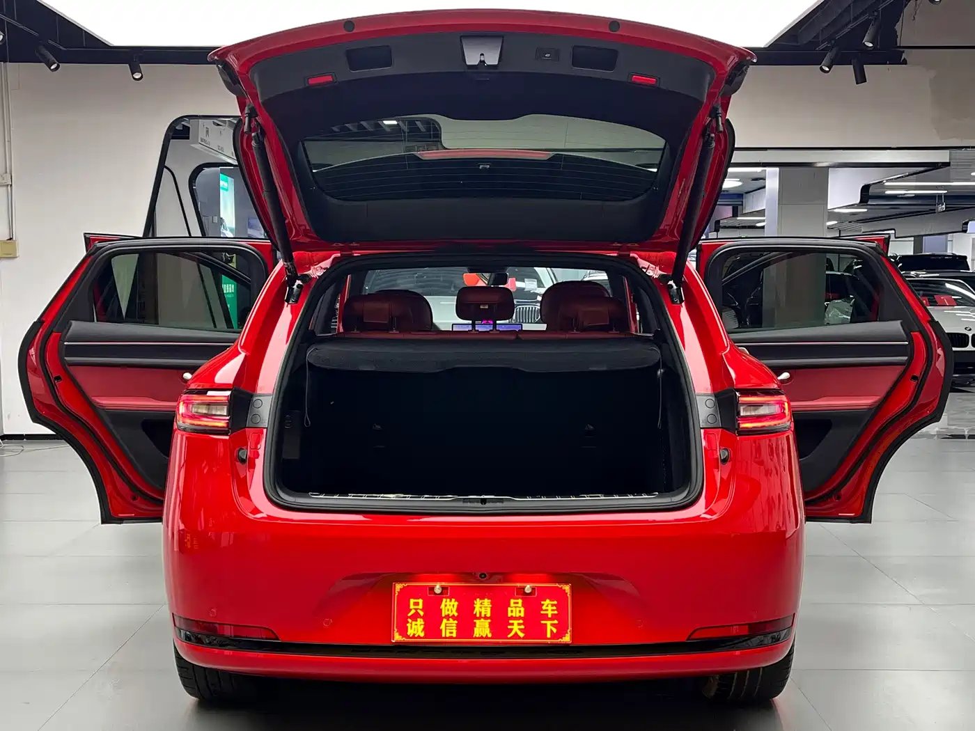 AITO Wenjie AITO M5 2025 Extended Range Ultra AWD фото 13
