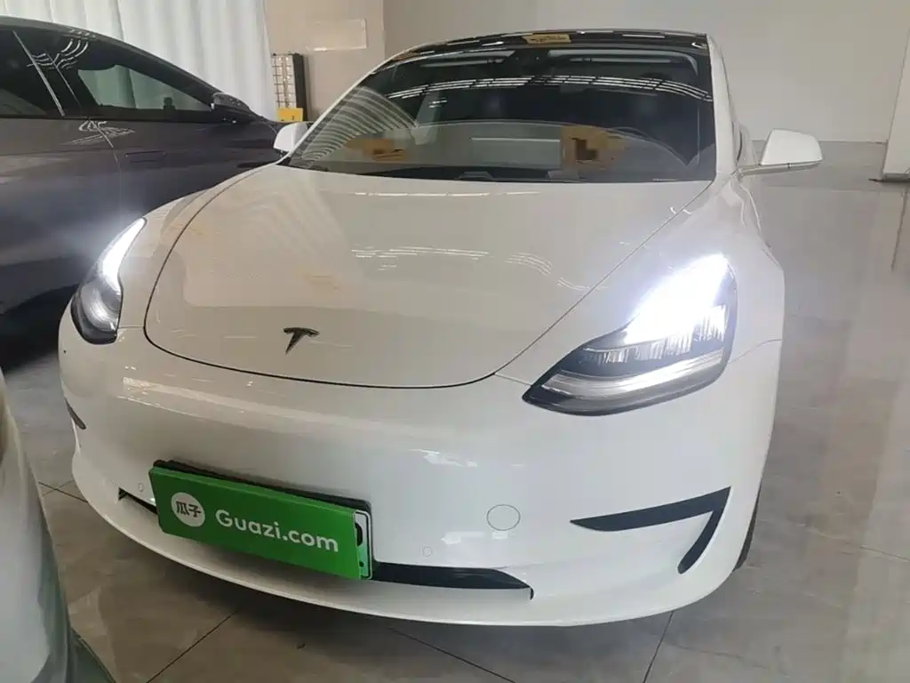 Tesla Model 3 2020 2020 Facelift Standard Range RWD Upgrade
