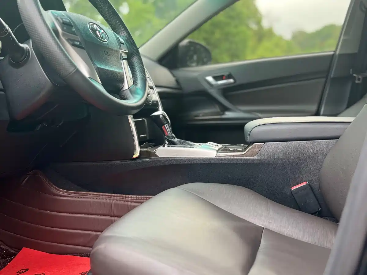 Toyota Reiz 2017 2013 2.5V Elite Edition