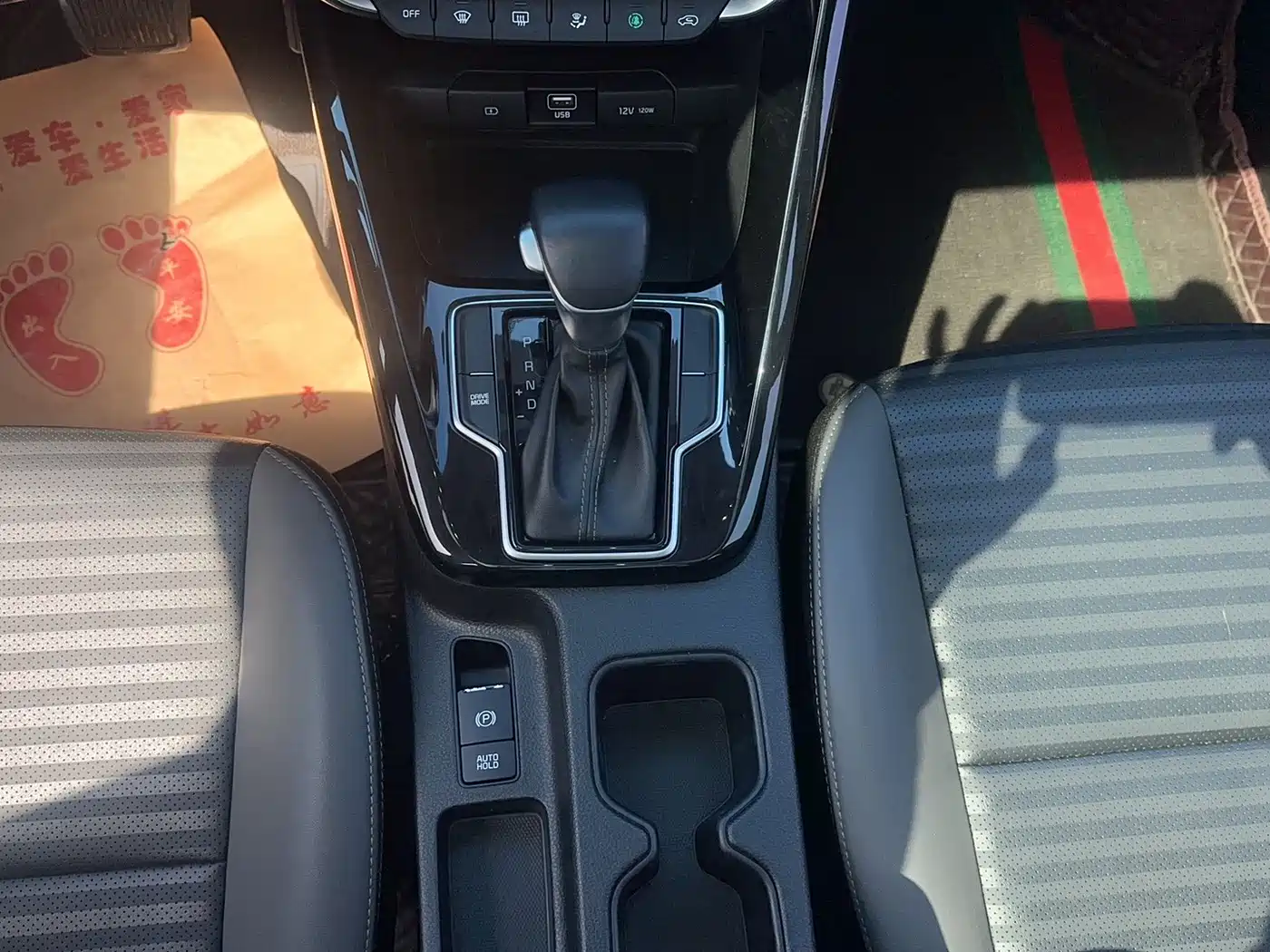 Kia Sportage 2019 2.0L Automatic Smart Luxury Edition фото 17
