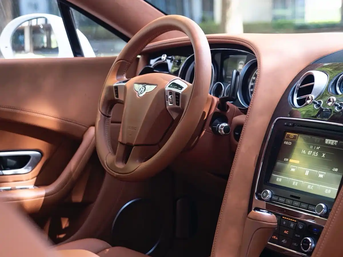 Bentley Continental 2015 2012 4.0T GT V8