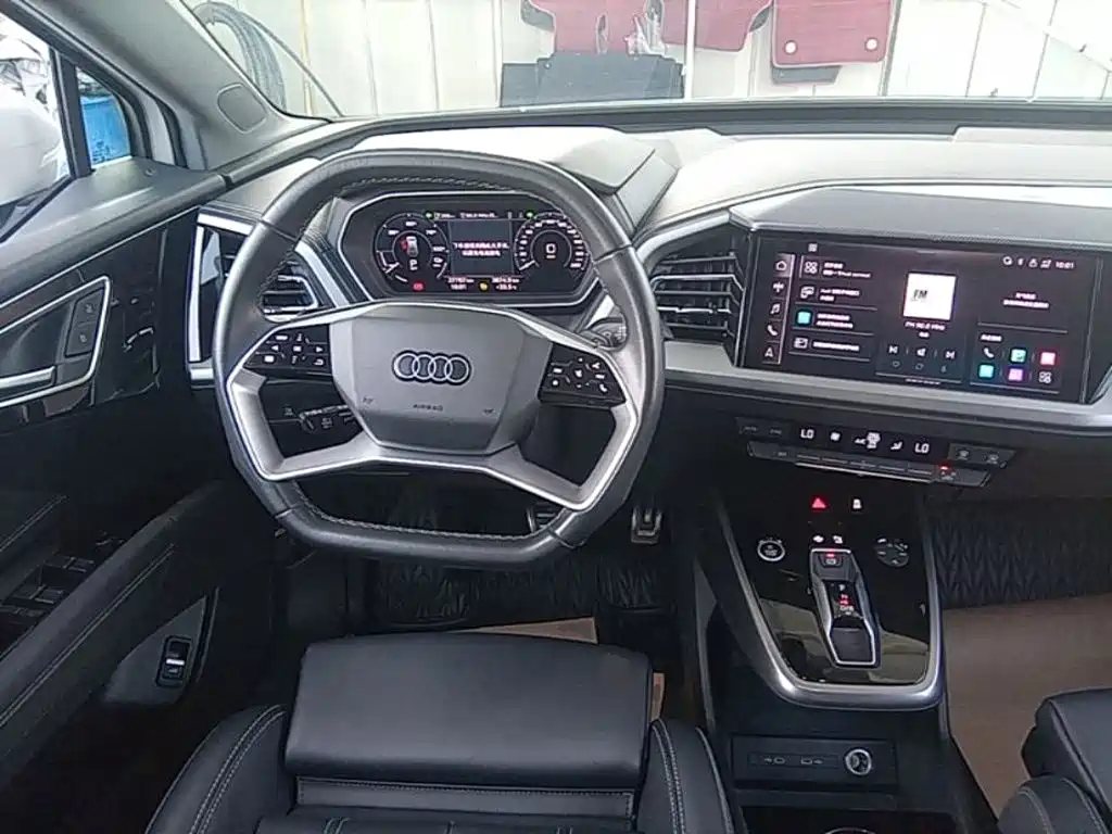 Audi Q4 e-tron 2024 2023 40 e-tron Pioneer Edition