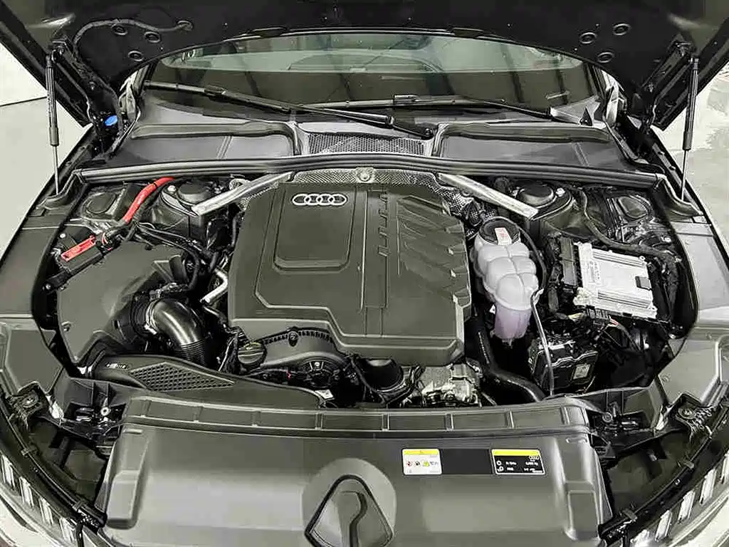 Audi A4L 2024 40 TFSI Luxury Dynamic фото 8