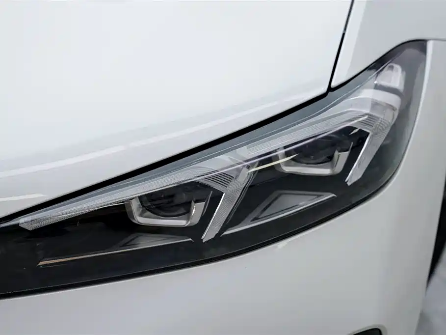 BMW 3 Series 2024 325Li M Sport Package фото 2