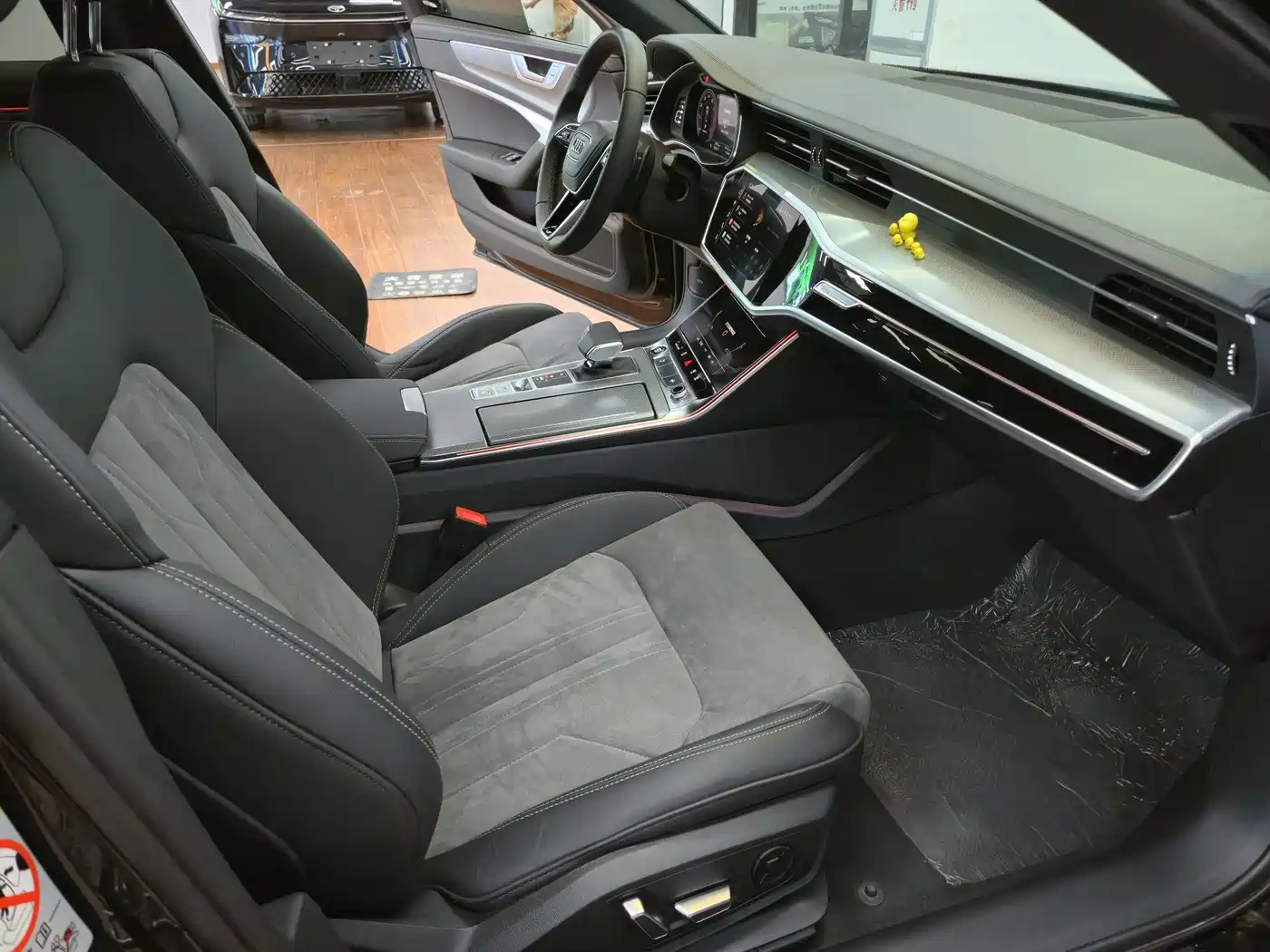 Audi A6L 2024 40 TFSI Luxury Dynamic фото 12