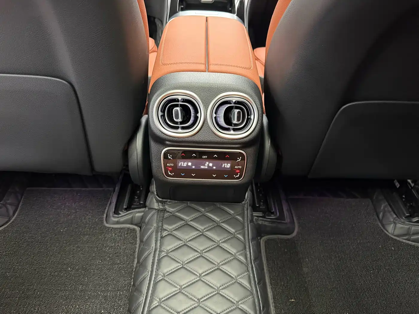 Mercedes-Benz GLC 2025 2025 GLC 300 L 4MATIC Dynamic 5-seater