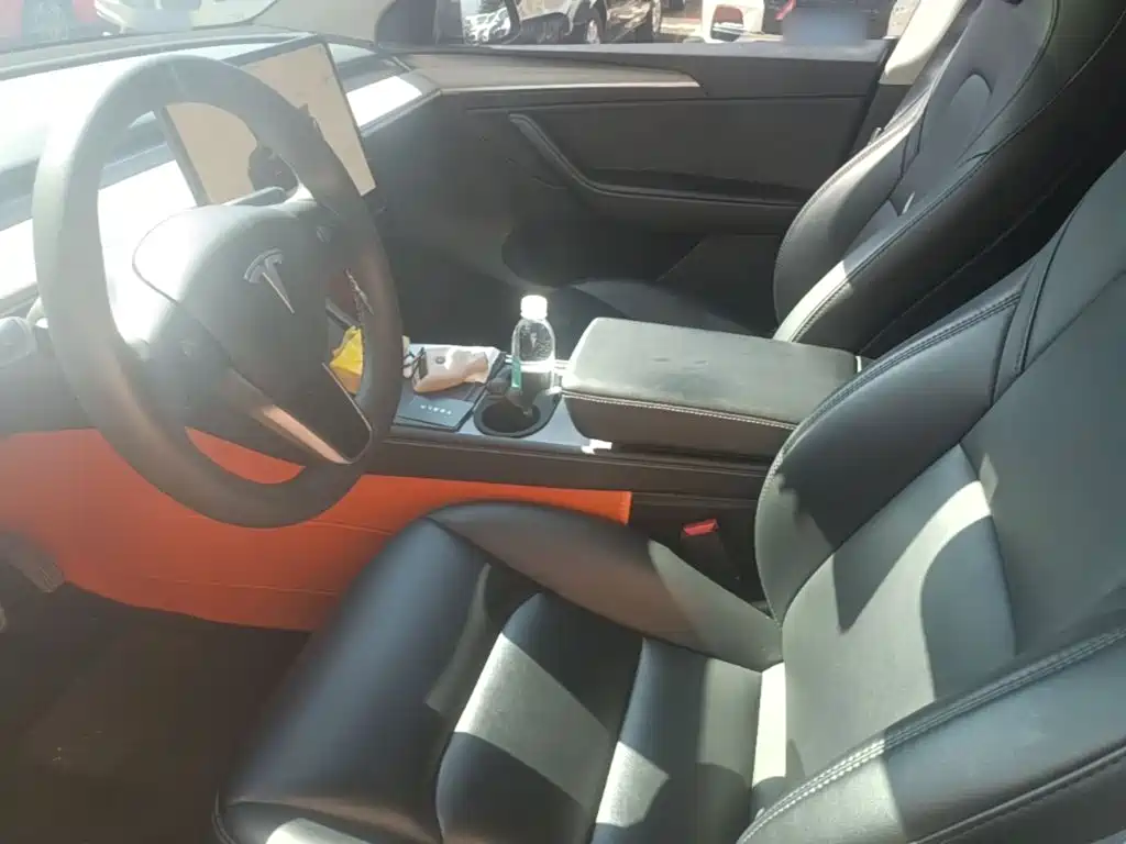 Фото 15 - Tesla Model Y