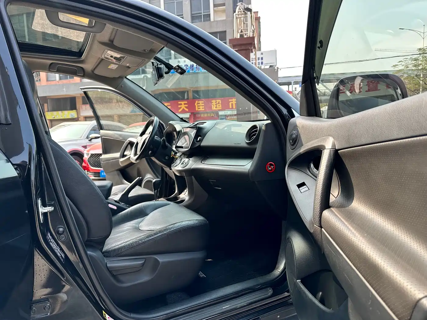 Toyota RAV4 Rongfang 2011 2.4L Automatic 4WD Luxury Edition фото 8