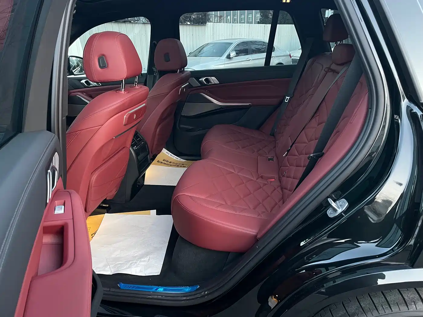BMW X5 2023 xDrive 30Li Premium M Sport Black Night Package фото 13