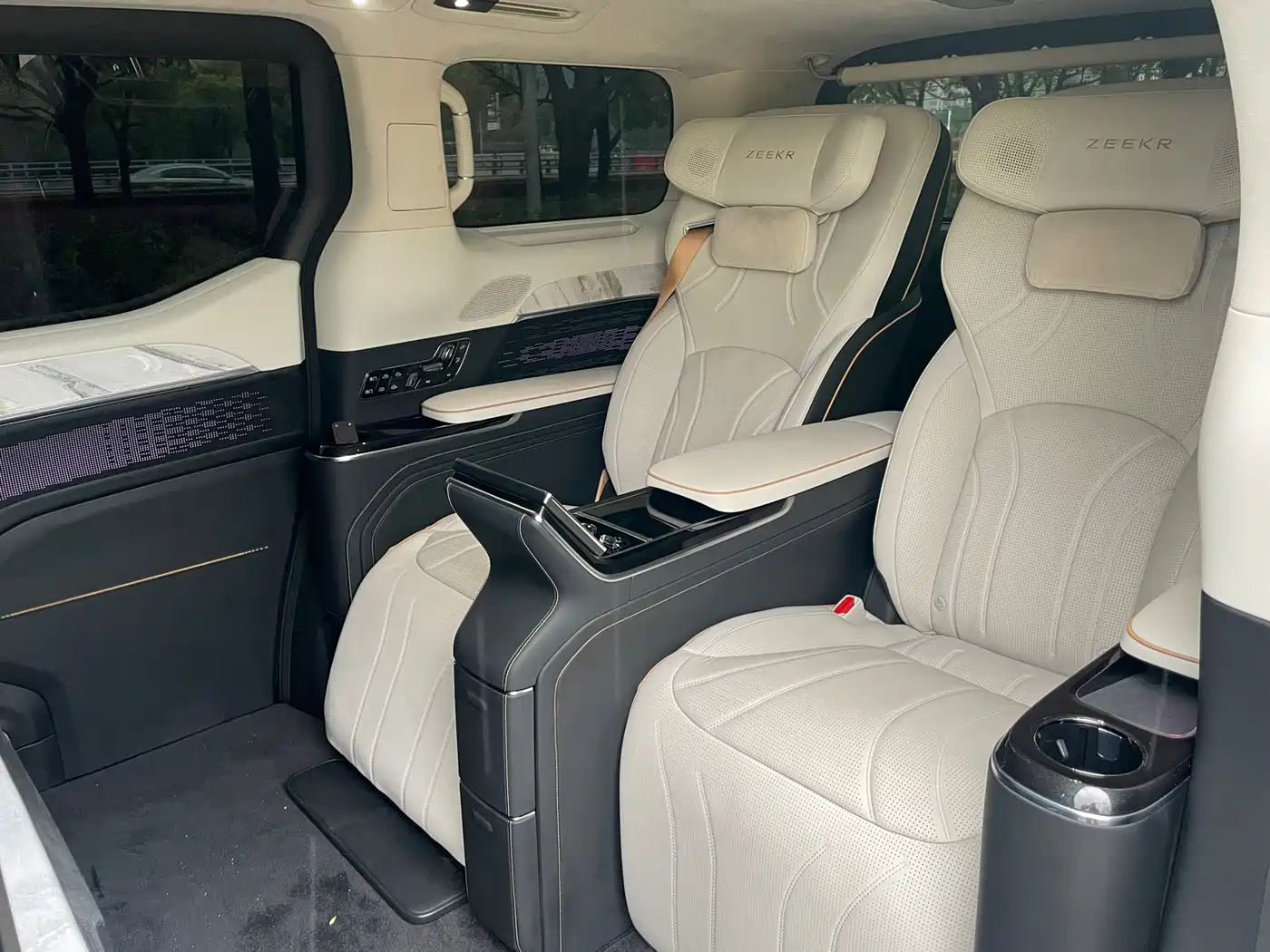 ZEEKR EXTREME KRYPTON 009