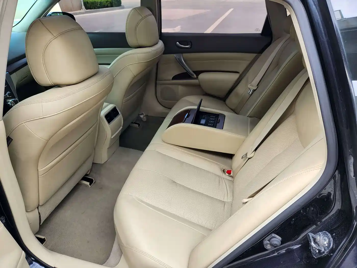 Nissan Teana 2011 Duke 3.5L XV VIP Prestige Edition фото 11