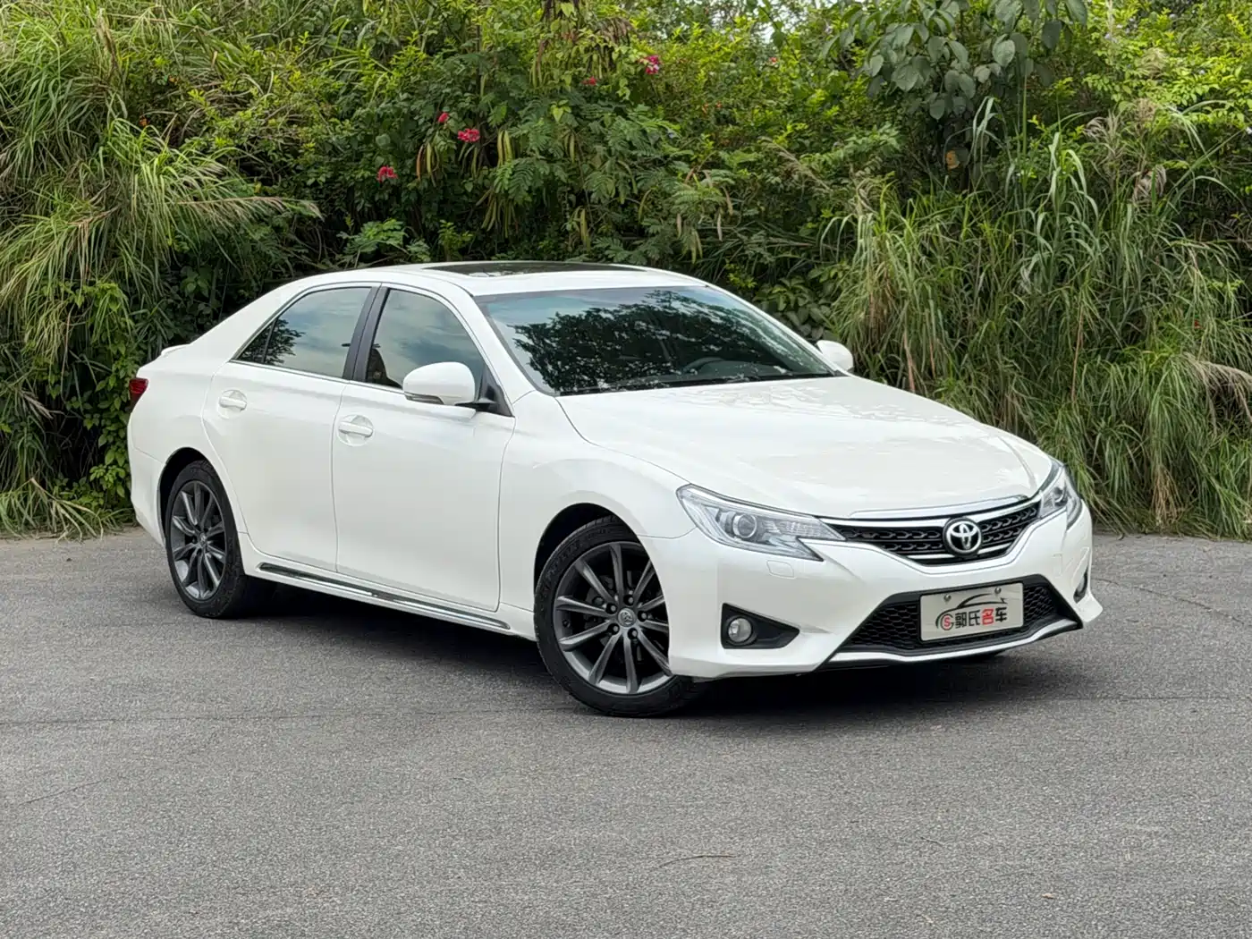 Toyota Reiz 2015 2013 2.5V Premium Edition