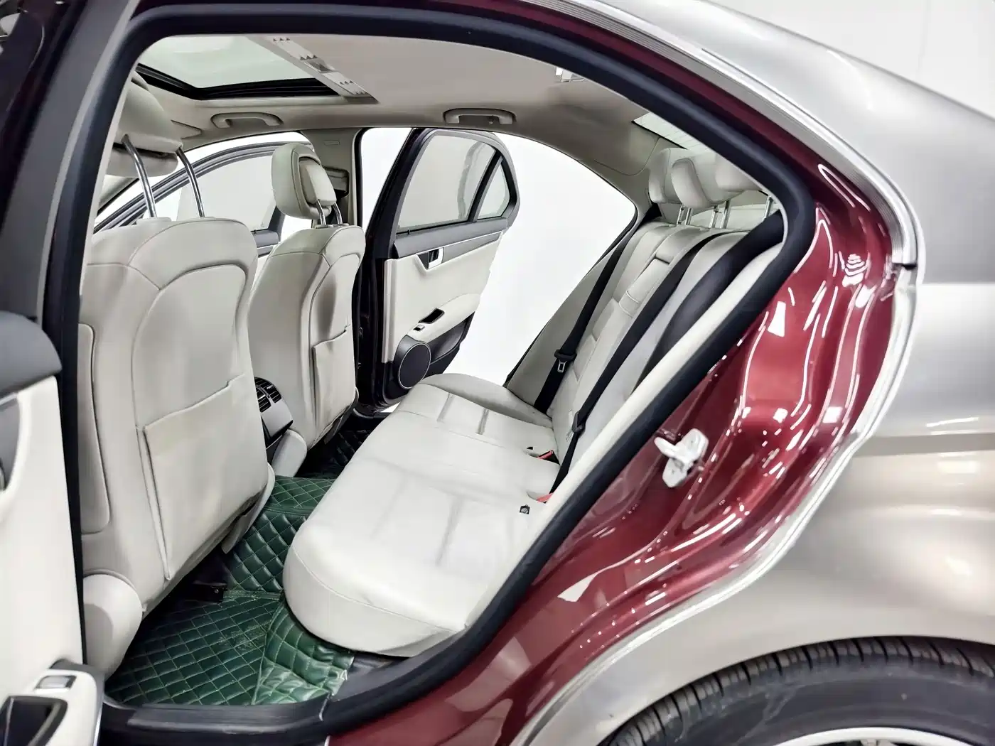 Mercedes-Benz C-Class 2013 C 260 CGI Fashion Edition фото 13