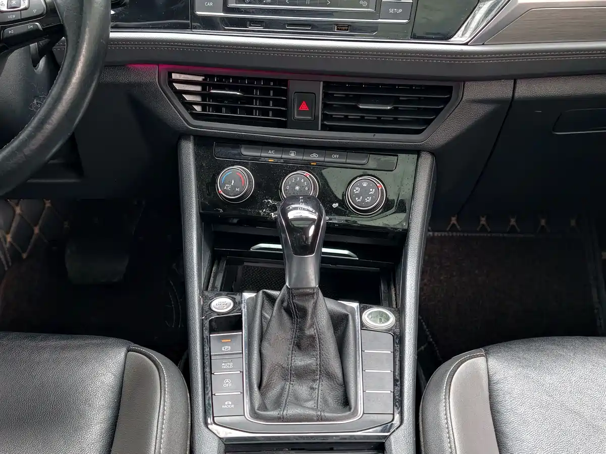 Volkswagen Sagitar 2019 280TSI DSG Comfort Edition China VI фото 19